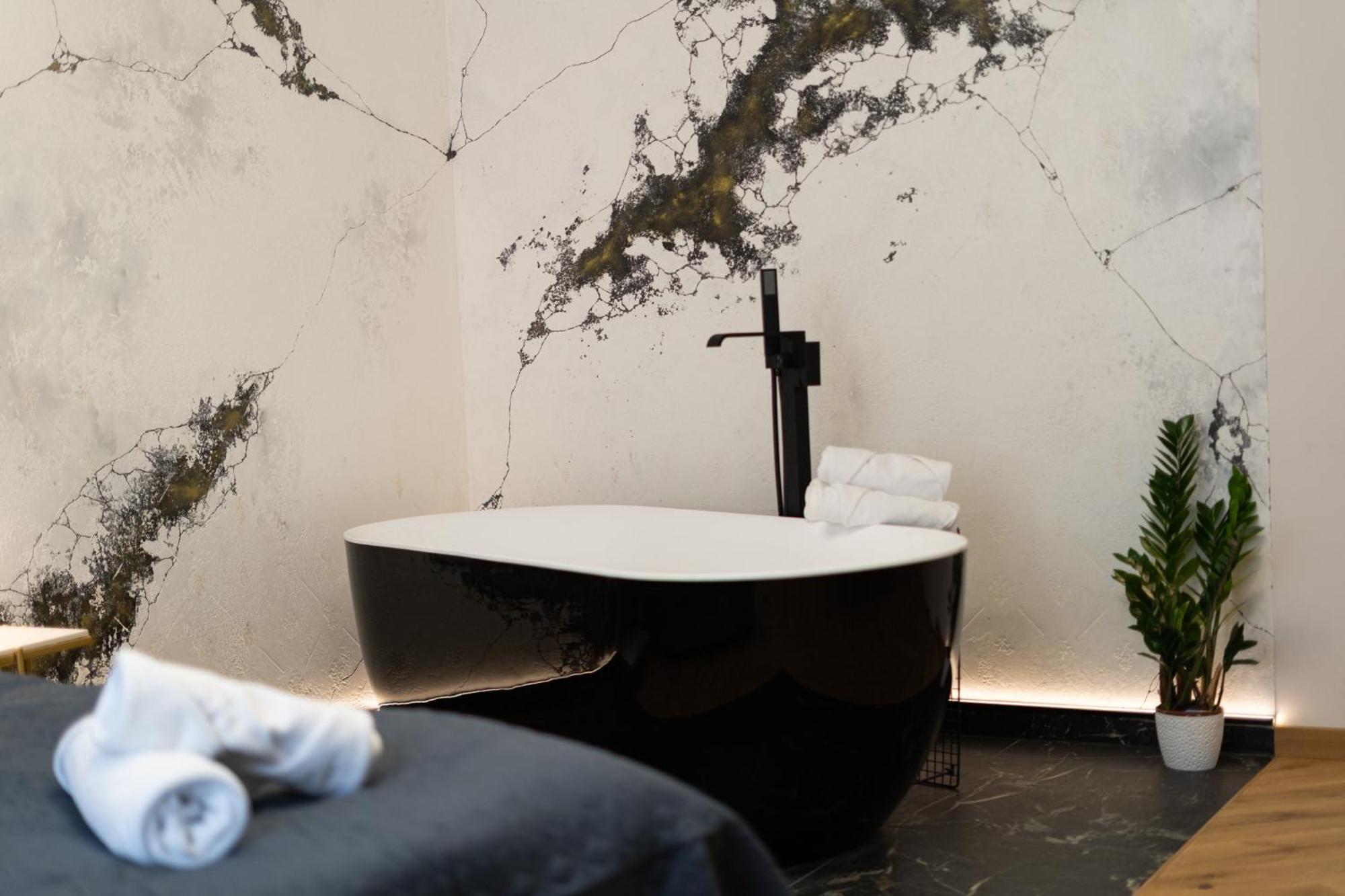 Spa Bedrooms With Sauna&Bath And Free Parking Cracóvia Exterior foto
